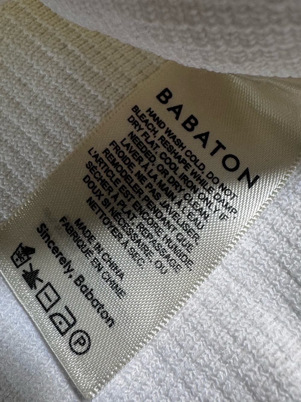 Aritzia Babaton Sculpt Knit Squareneck Cropped L Tank White Sweater Top Minimal - Picture 8 of 14